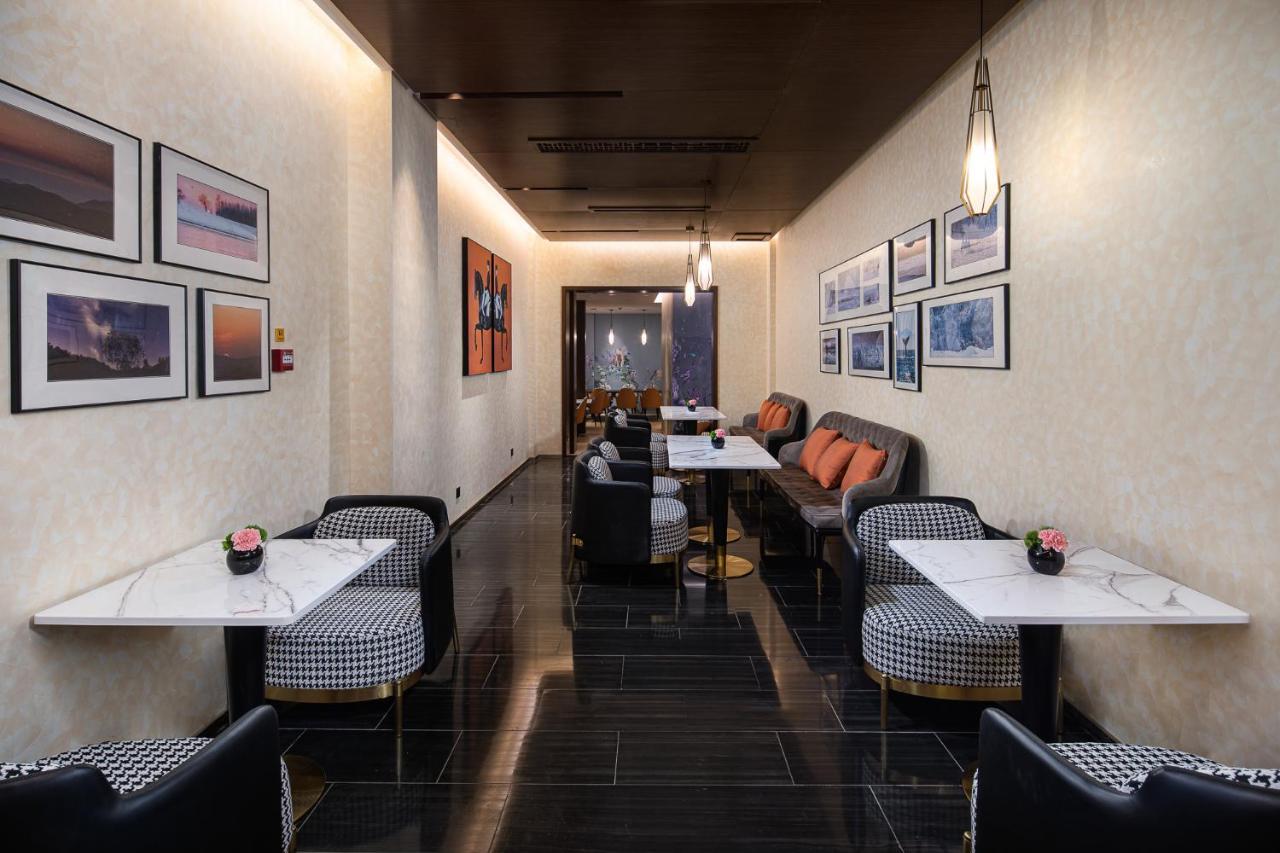 Kasion Pugis Hotel Іу Екстер'єр фото