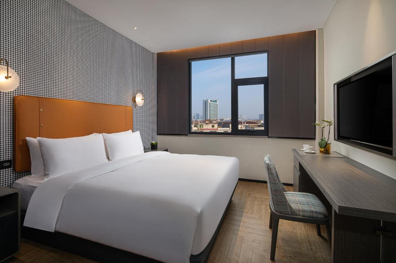 Kasion Pugis Hotel Іу Екстер'єр фото