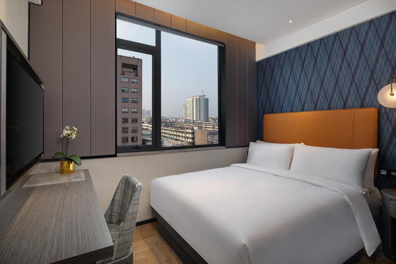 Kasion Pugis Hotel Іу Екстер'єр фото